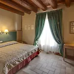 Aparthotel Diamantina 3*